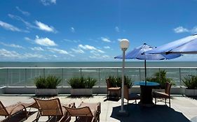 Suítes Beira-mar com Café da Manhã